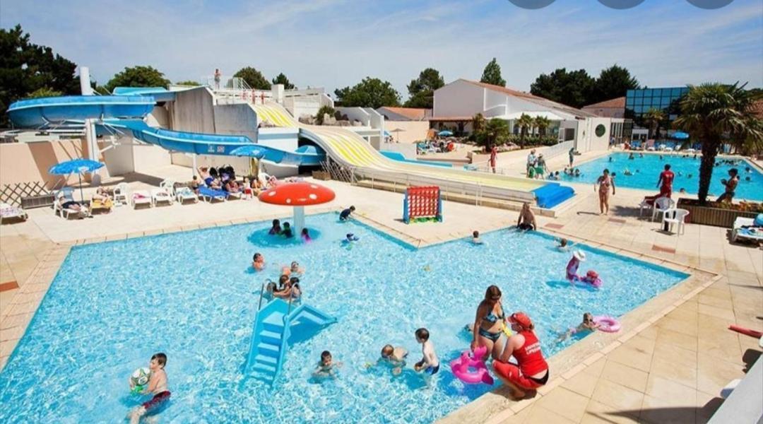 Les Bois Mobil Grand Luxe 3ch 2sdb Parque de Campismo Saint-Jean-de-Monts